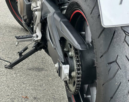 Красный Хонда CBR 400R, объемом двигателя 0.4 л и пробегом 29 тыс. км за 4900 $, фото 4 на Automoto.ua