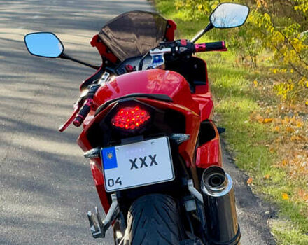 Красный Хонда CBR 400R, объемом двигателя 0.4 л и пробегом 23 тыс. км за 5300 $, фото 3 на Automoto.ua