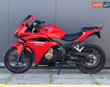 Красный Хонда CBR 400R, объемом двигателя 0 л и пробегом 35 тыс. км за 4900 $, фото 2 на Automoto.ua
