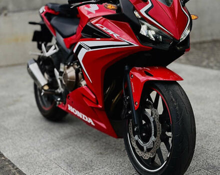 Красный Хонда CBR 400R, объемом двигателя 0.4 л и пробегом 28 тыс. км за 6000 $, фото 5 на Automoto.ua