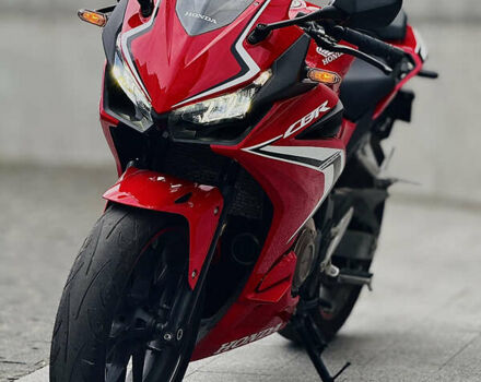 Красный Хонда CBR 400R, объемом двигателя 0.4 л и пробегом 28 тыс. км за 6000 $, фото 1 на Automoto.ua