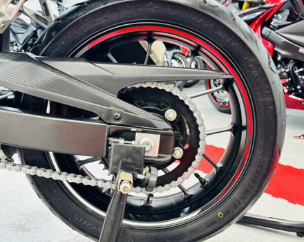 Красный Хонда CBR 400R, объемом двигателя 0.4 л и пробегом 11 тыс. км за 6000 $, фото 21 на Automoto.ua