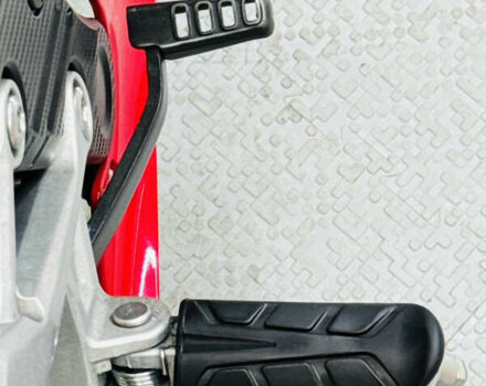 Красный Хонда CBR 400R, объемом двигателя 0.4 л и пробегом 11 тыс. км за 6000 $, фото 25 на Automoto.ua