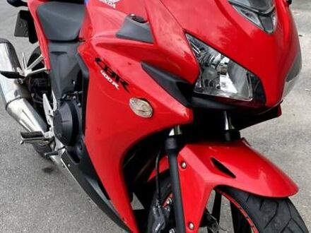 Красный Хонда CBR 400R, объемом двигателя 0.4 л и пробегом 20 тыс. км за 4600 $, фото 1 на Automoto.ua