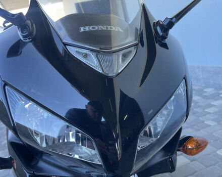 Хонда CBR 400R, объемом двигателя 0 л и пробегом 40 тыс. км за 4500 $, фото 4 на Automoto.ua
