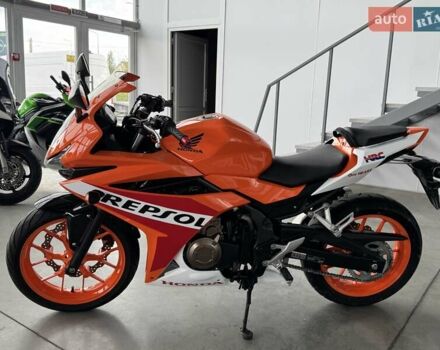 Хонда CBR 400R, объемом двигателя 0.4 л и пробегом 21 тыс. км за 5199 $, фото 3 на Automoto.ua