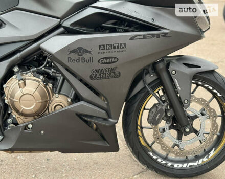 Хонда CBR 400R, объемом двигателя 0 л и пробегом 5 тыс. км за 5900 $, фото 2 на Automoto.ua