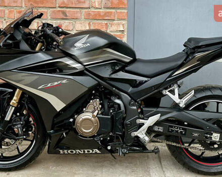 Хонда CBR 400R, объемом двигателя 0.4 л и пробегом 17 тыс. км за 5500 $, фото 9 на Automoto.ua