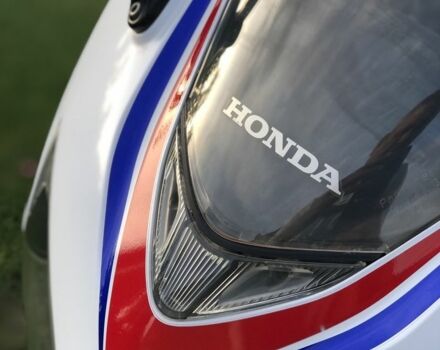 Хонда CBR 400R, объемом двигателя 0.4 л и пробегом 0 тыс. км за 3950 $, фото 6 на Automoto.ua