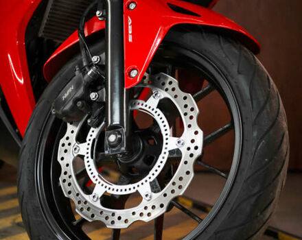 Хонда CBR 400R, объемом двигателя 0.4 л и пробегом 12 тыс. км за 6000 $, фото 16 на Automoto.ua