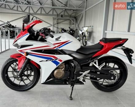 Хонда CBR 400R, объемом двигателя 0.4 л и пробегом 19 тыс. км за 5399 $, фото 4 на Automoto.ua