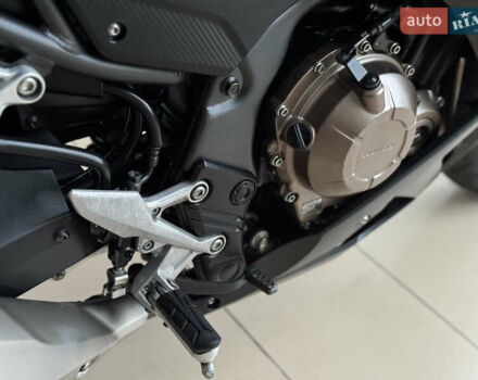 Хонда CBR 400R, объемом двигателя 0.4 л и пробегом 16 тыс. км за 5500 $, фото 22 на Automoto.ua