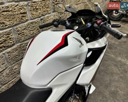 Хонда CBR 400R, объемом двигателя 0 л и пробегом 34 тыс. км за 4800 $, фото 2 на Automoto.ua