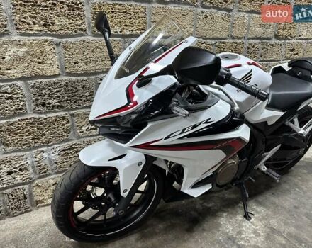 Хонда CBR 400R, объемом двигателя 0 л и пробегом 34 тыс. км за 4800 $, фото 9 на Automoto.ua