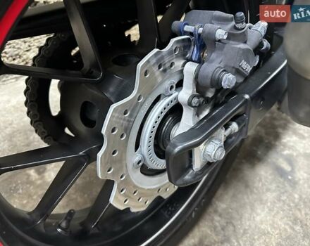 Хонда CBR 400R, объемом двигателя 0 л и пробегом 34 тыс. км за 4800 $, фото 6 на Automoto.ua