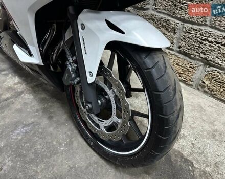 Хонда CBR 400R, объемом двигателя 0 л и пробегом 34 тыс. км за 4800 $, фото 4 на Automoto.ua