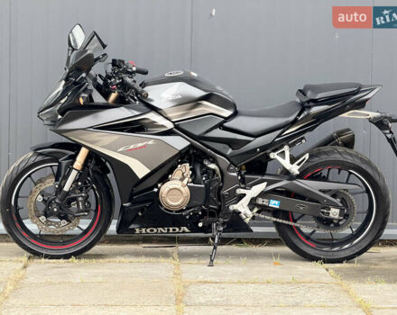 Хонда CBR 400R, объемом двигателя 0.4 л и пробегом 35 тыс. км за 5800 $, фото 3 на Automoto.ua