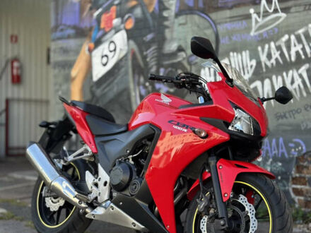 Хонда CBR 400R, об'ємом двигуна 0 л та пробігом 36 тис. км за 4300 $, фото 1 на Automoto.ua