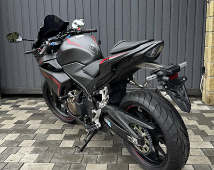 Серый Хонда CBR 400R, объемом двигателя 0.4 л и пробегом 27 тыс. км за 6000 $, фото 4 на Automoto.ua