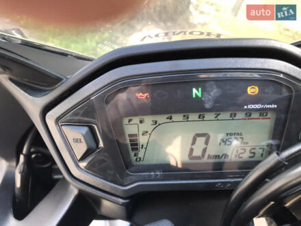 Хонда CBR 500 2014 у Новорад-Волынском на Automoto.ua Хонда CBR 500, об'ємом двигуна 0.5 л та пробігом 14 тис. км за 4100 $, фото 1 на Automoto.ua