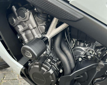 Белый Хонда CBR 650, объемом двигателя 0.65 л и пробегом 16 тыс. км за 7200 $, фото 13 на Automoto.ua