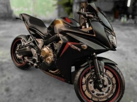 Хонда CBR 650, объемом двигателя 0.65 л и пробегом 0 тыс. км за 3900 $, фото 1 на Automoto.ua
