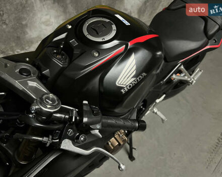 Чорний Хонда CBR 650R, об'ємом двигуна 0.65 л та пробігом 7 тис. км за 8500 $, фото 11 на Automoto.ua