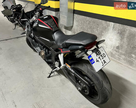 Чорний Хонда CBR 650R, об'ємом двигуна 0.65 л та пробігом 7 тис. км за 8500 $, фото 3 на Automoto.ua