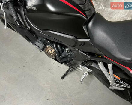 Чорний Хонда CBR 650R, об'ємом двигуна 0.65 л та пробігом 7 тис. км за 8500 $, фото 10 на Automoto.ua
