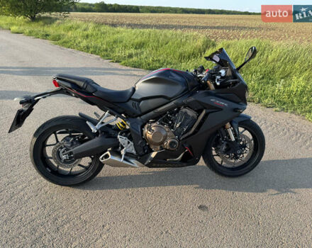 Чорний Хонда CBR 650R, об'ємом двигуна 0.65 л та пробігом 24 тис. км за 8700 $, фото 5 на Automoto.ua