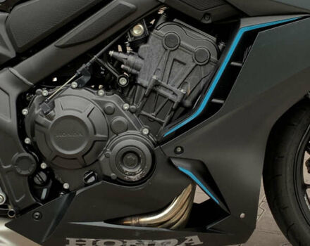 Черный Хонда CBR 650R, объемом двигателя 0.65 л и пробегом 9 тыс. км за 8500 $, фото 9 на Automoto.ua