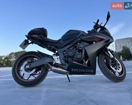 Чорний Хонда CBR 650R, об'ємом двигуна 0.65 л та пробігом 5 тис. км за 10500 $, фото 2 на Automoto.ua