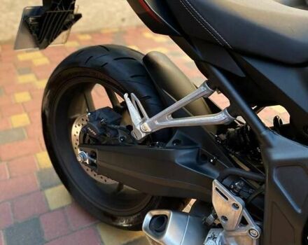 Черный Хонда CBR 650R, объемом двигателя 0.65 л и пробегом 14 тыс. км за 9900 $, фото 8 на Automoto.ua