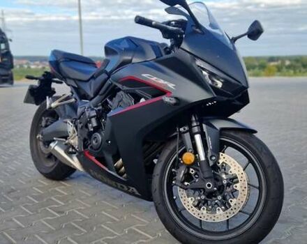 Чорний Хонда CBR 650R, об'ємом двигуна 0.65 л та пробігом 6 тис. км за 10500 $, фото 3 на Automoto.ua