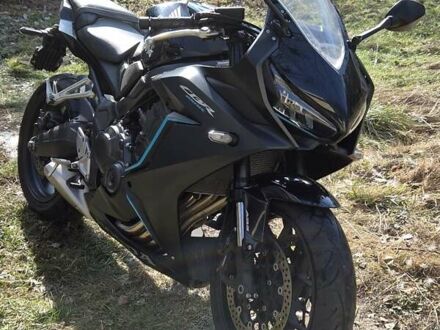 Хонда CBR 650R 2023 у Києві на Automoto.ua Чорний Хонда CBR 650R, об'ємом двигуна 0.65 л та пробігом 10 тис. км за 9300 $, фото 1 на Automoto.ua