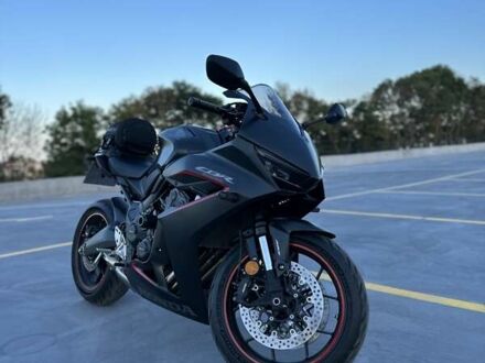 Черный Хонда CBR 650R, объемом двигателя 0.65 л и пробегом 5 тыс. км за 10500 $, фото 1 на Automoto.ua