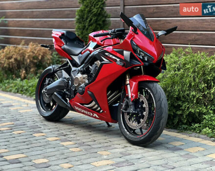 Красный Хонда CBR 650R, объемом двигателя 0.65 л и пробегом 5 тыс. км за 8600 $, фото 6 на Automoto.ua
