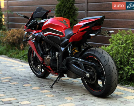 Красный Хонда CBR 650R, объемом двигателя 0.65 л и пробегом 5 тыс. км за 8600 $, фото 8 на Automoto.ua