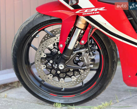 Красный Хонда CBR 650R, объемом двигателя 0.65 л и пробегом 28 тыс. км за 8800 $, фото 11 на Automoto.ua