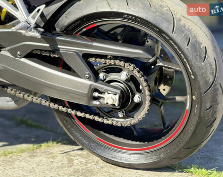 Красный Хонда CBR 650R, объемом двигателя 0.65 л и пробегом 28 тыс. км за 8800 $, фото 9 на Automoto.ua