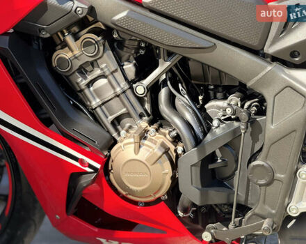 Красный Хонда CBR 650R, объемом двигателя 0.65 л и пробегом 28 тыс. км за 8800 $, фото 10 на Automoto.ua