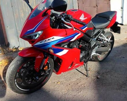 Красный Хонда CBR 650R, объемом двигателя 0.65 л и пробегом 1 тыс. км за 10100 $, фото 6 на Automoto.ua