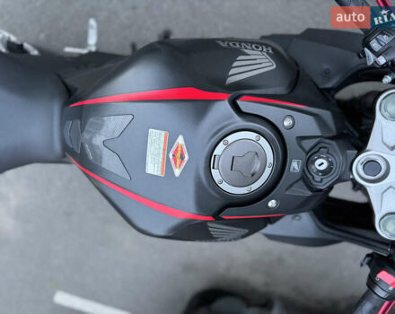 Хонда CBR 650R, объемом двигателя 0.65 л и пробегом 26 тыс. км за 9000 $, фото 3 на Automoto.ua