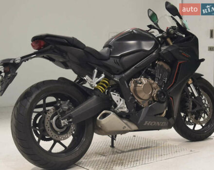 Хонда CBR 650R, объемом двигателя 0.65 л и пробегом 21 тыс. км за 8500 $, фото 4 на Automoto.ua