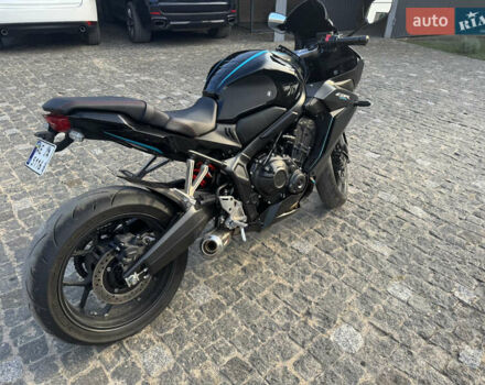 Хонда CBR 650R, объемом двигателя 0.65 л и пробегом 10 тыс. км за 8800 $, фото 4 на Automoto.ua