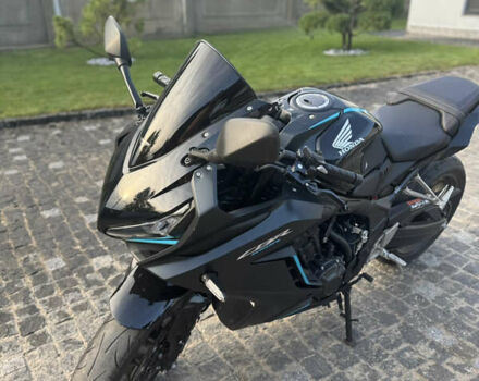 Хонда CBR 650R, объемом двигателя 0.65 л и пробегом 10 тыс. км за 8800 $, фото 1 на Automoto.ua