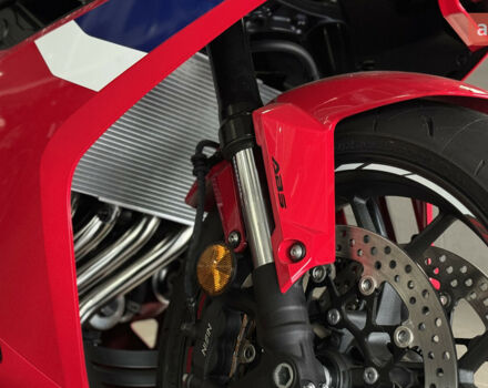 Хонда CBR 650R, объемом двигателя 0 л и пробегом 0 тыс. км за 10323 $, фото 17 на Automoto.ua