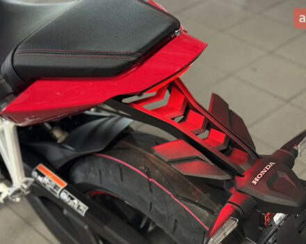 Хонда CBR 650R, объемом двигателя 0 л и пробегом 0 тыс. км за 10323 $, фото 24 на Automoto.ua