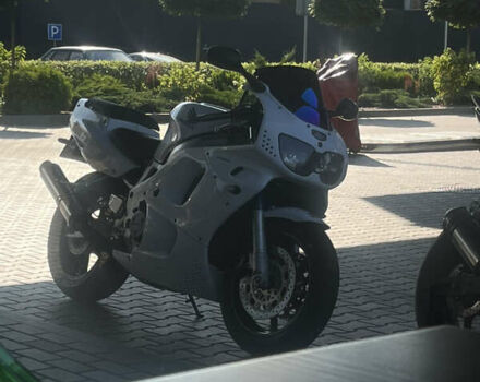 Белый Хонда CBR 900RR, объемом двигателя 0.9 л и пробегом 70 тыс. км за 3900 $, фото 1 на Automoto.ua