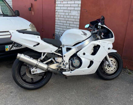 Белый Хонда CBR 900RR, объемом двигателя 0.9 л и пробегом 70 тыс. км за 3900 $, фото 2 на Automoto.ua
